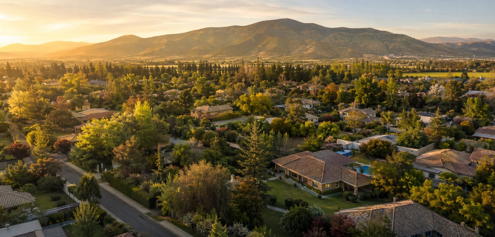 Vista aérea de Talagante y su entorno residencial premium